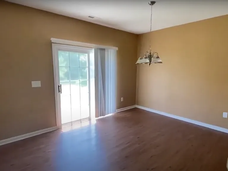 3301 Genlee Dr — Photo 9