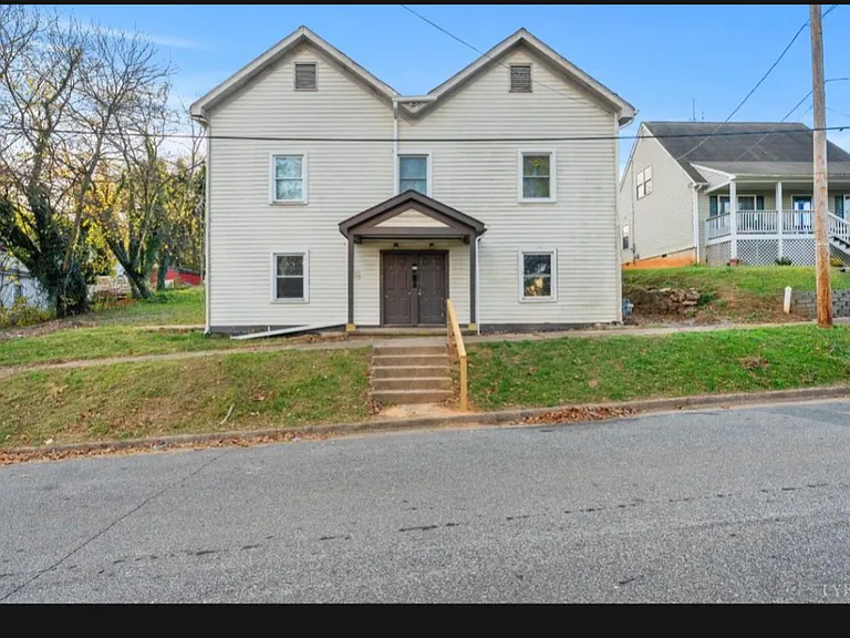 613 Monroe St #B — Photo 10