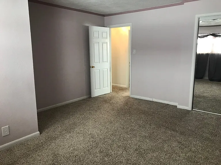 1462 Country Club Rd — Photo 10
