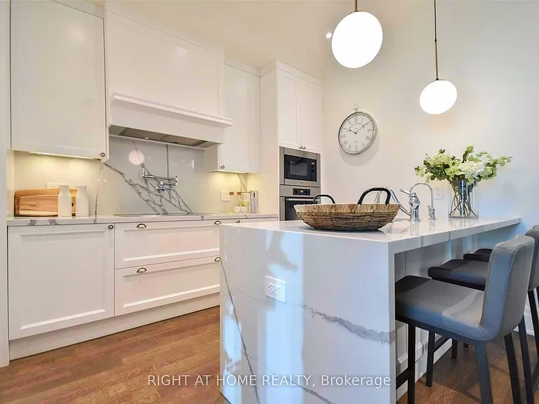 311 Bay St #3503 — Photo 2
