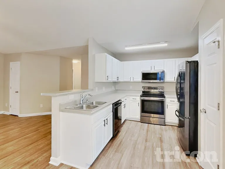 5516 Wilhagan Ct — Photo 5