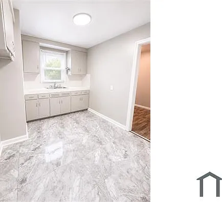 18570 Vaughan St — Photo 6