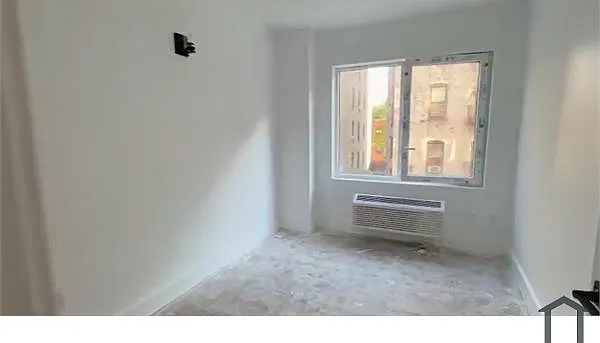 1 bed, 700 sqft, $2,484 — Photo 4