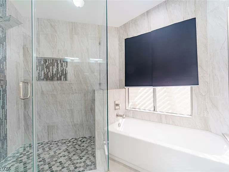 8517 Soneto Ln — Photo 9