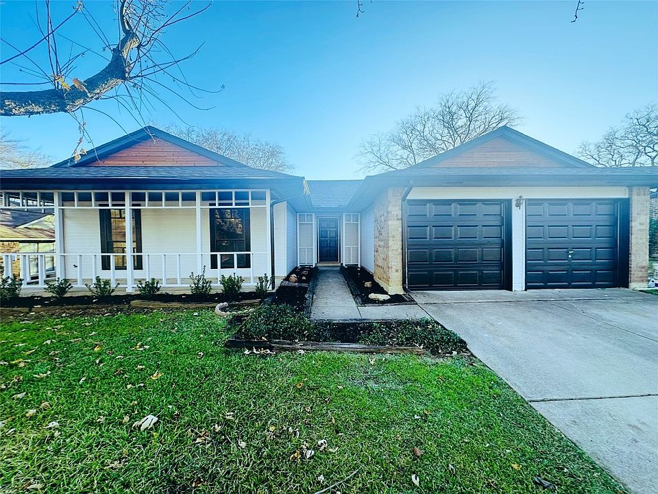 1st image of 2335 Dartmouth Dr