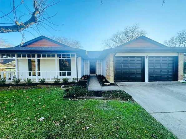 2335 Dartmouth Dr, Grand Prairie, TX 75052