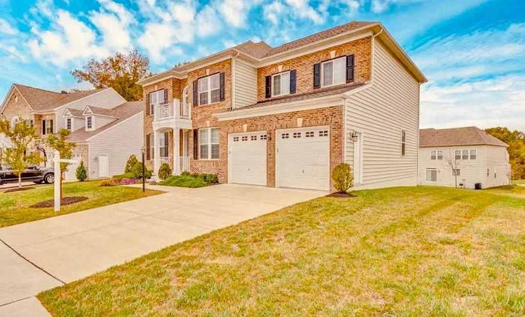1 bed, 1.0 bath, 1230 sqft, $1,550 — Photo 1