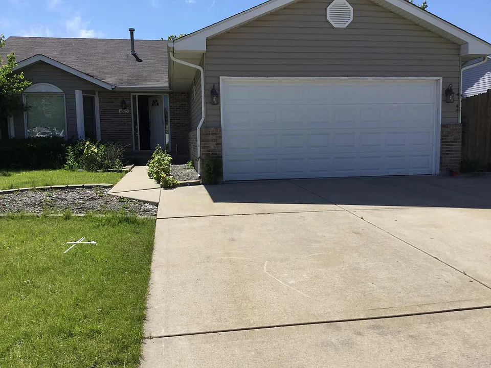 1805 Cumberland Dr