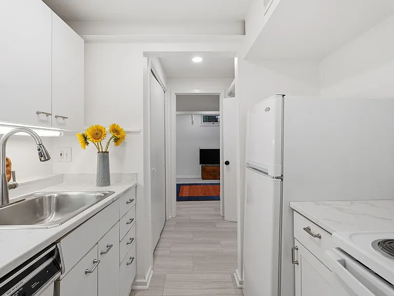 4432 Q St NW — Photo 14