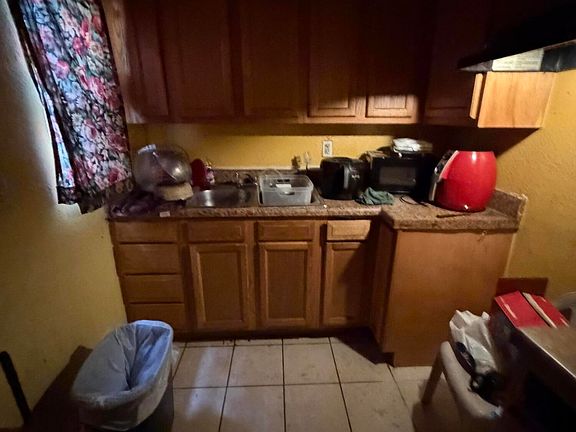 5th image of 2837 LIPPIA Road