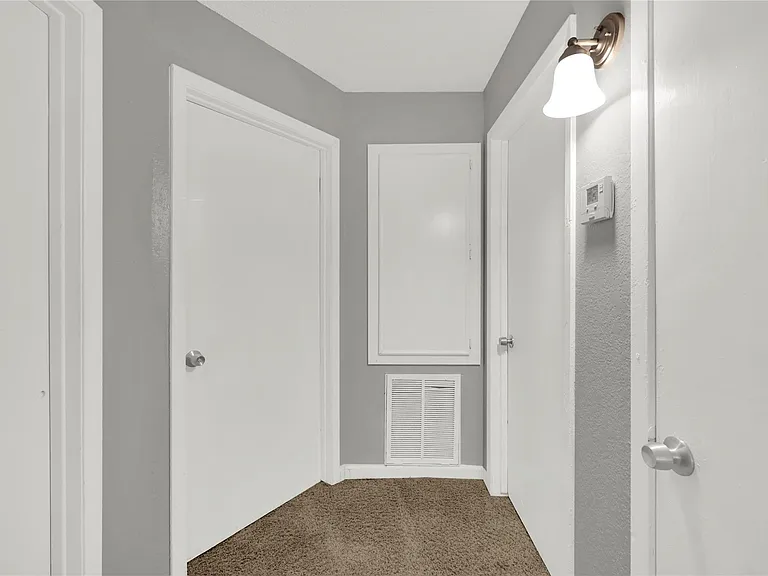 1711 Wichita St #14 — Photo 10