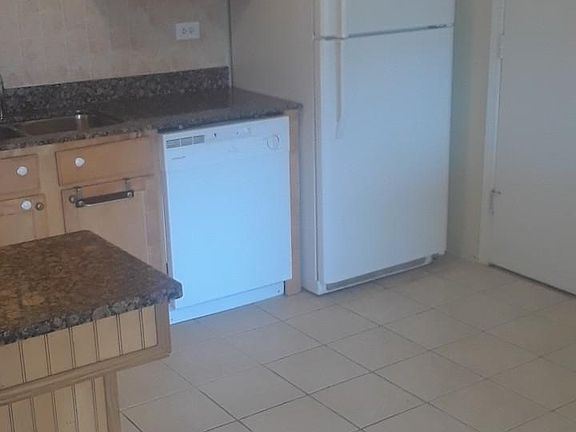 5th image of 8814 Briar Ct APT 3A