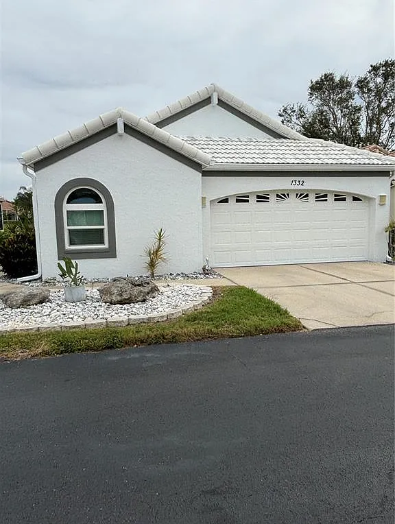 2 bed, 1477 sqft, $4,500 — Photo 1