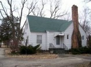 802 S Main St, La Monte, MO 65337