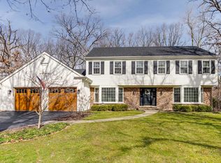 4 Royal Ct, Lincolnshire, IL