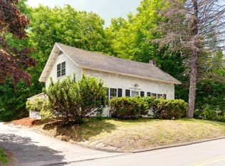 52 Summer St, Barre, MA 01005