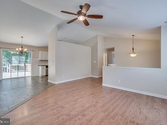 4th image of 10126 New Scotland Dr
