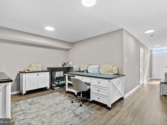 5th image of 425 Dogwood Dr