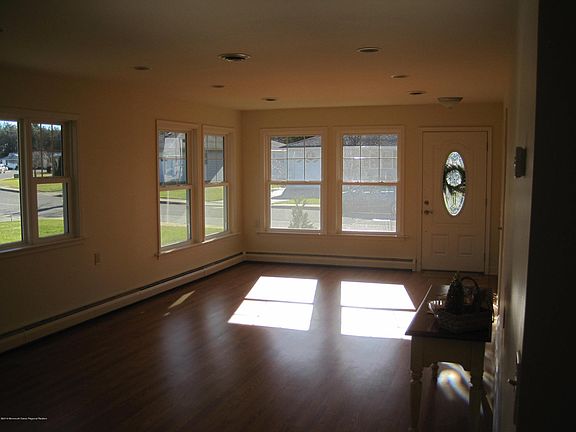 2nd image of 314 Curacao St