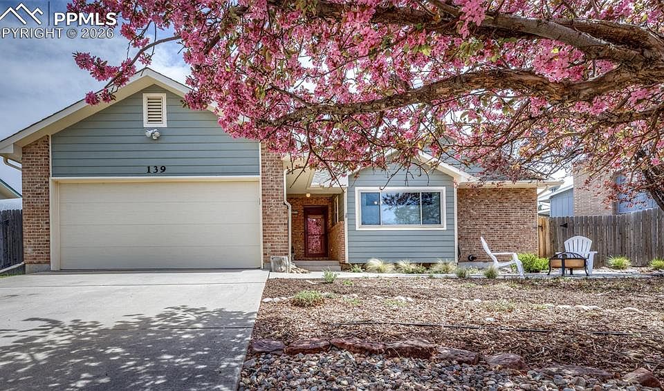 1st image of 139 Palisade Cir