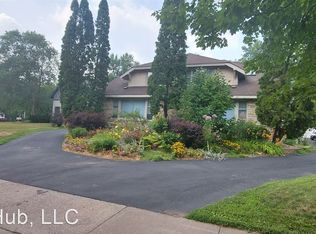 1403 Midway Pkwy, Saint Paul, MN 55108
