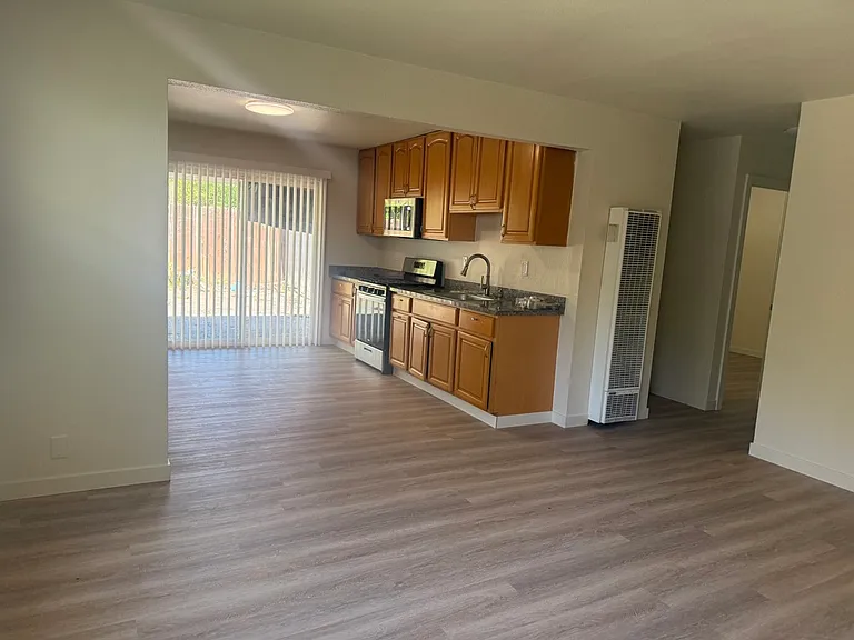 138 Lund Ave #134 — Photo 4