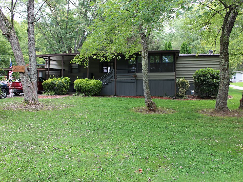 1st image of 23 Outer Park Dr