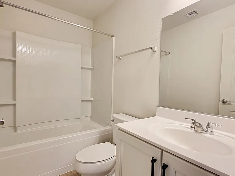 56 S 190th Ln — Photo 25