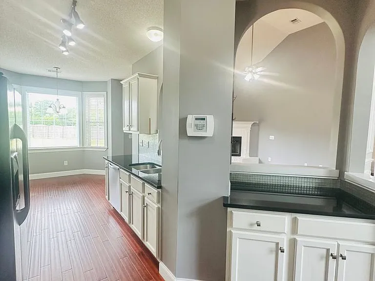 709 Loudon Hill Dr — Photo 8