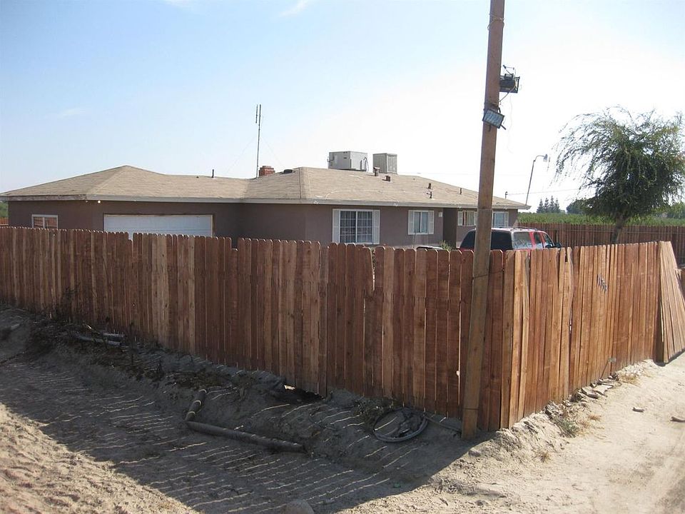 2nd image of 11758 S Amber Ave