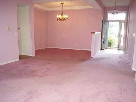 4th image of 517 White Pine Blvd