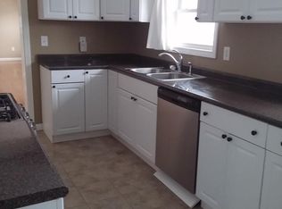 111 Quartus St #2, Chicopee, MA 01013