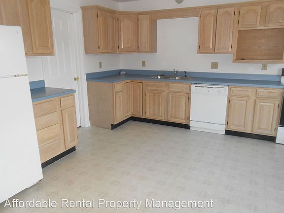 3rd image of 617 Victoria Dr