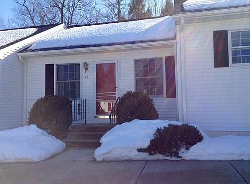 1st image of 61 Rosewood Ln