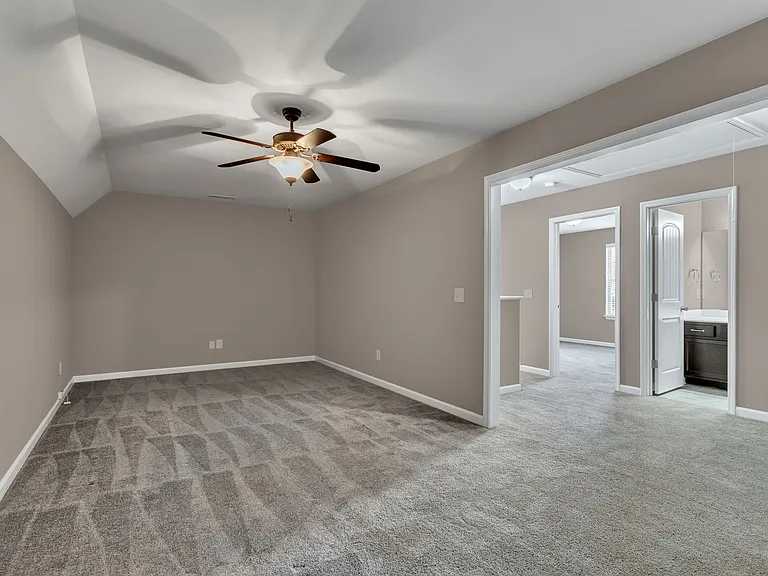 1054 Paddock Park Cir — Photo 18