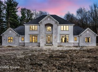 28200 Pike Dr, Orange Village, OH 44022