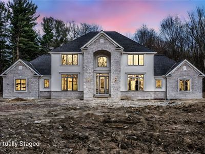 4689 Brainard Rd, Orange, OH, 44022