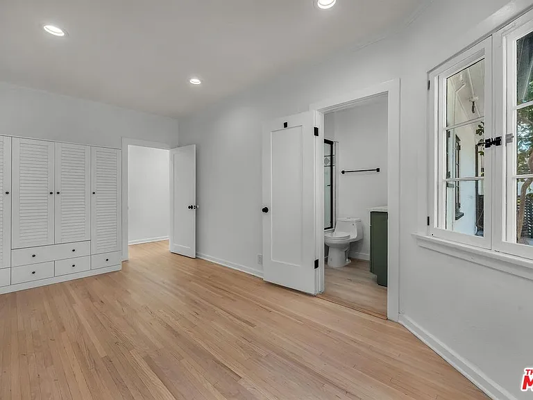 629 N Rexford Dr — Photo 20