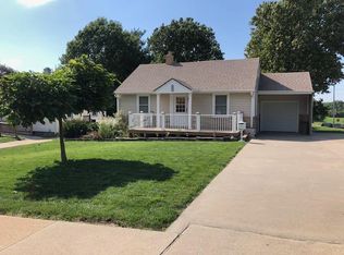 6002 S 41st St, Omaha, NE 68107