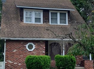 3371 E Hollywood Cir, Pennsauken, NJ 08109