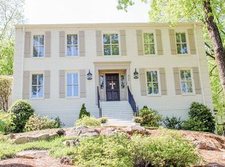 2704 Watkins Glen Dr, Vestavia, AL 35216