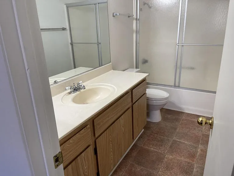 1647 Orchid Ln — Photo 11