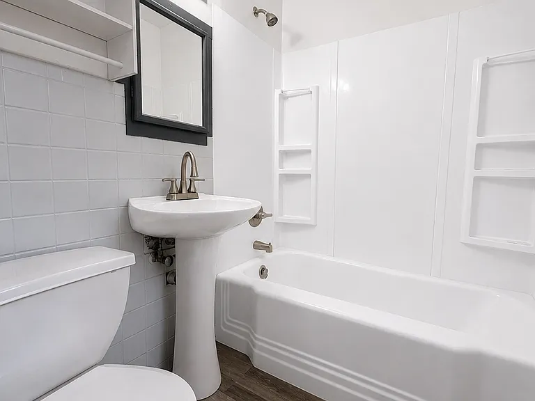 417 N Dixie Way #4 — Photo 9