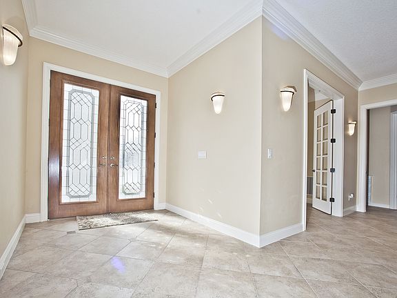 4th image of 300 Keelers Ct