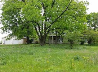 25425 S Camp Branch Rd, Harrisonville, MO 64701