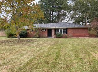 35 Wyman Dr, West Point, MS 39773