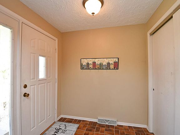 4th image of 6180 Jimbet Ct