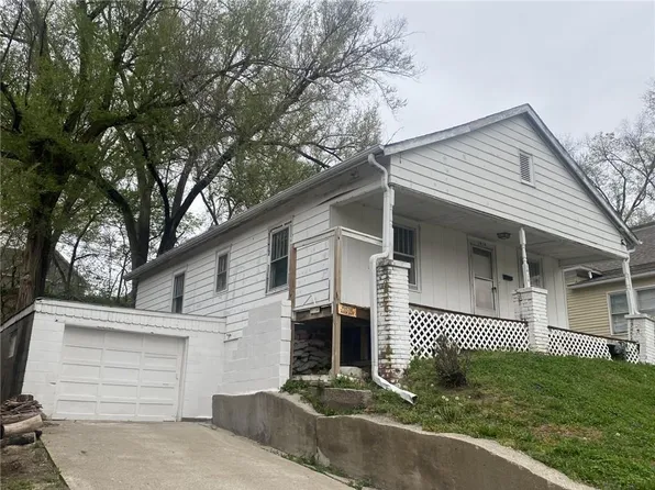 1414 N 3rd St, Saint Joseph, MO 64505