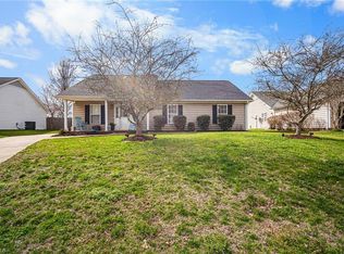 4413 Garden Club St, High Point, NC 27265