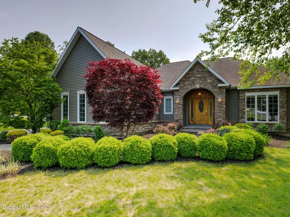 4 Steamboat Landing, Waterford, NY 12188